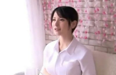 巨乳のお姉さんがパイズリ、騎乗位セックスに夢中