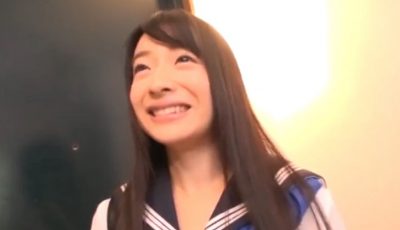 黒髪の可愛いJKが悶えまくります