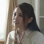 清楚な美女が親父のあそこも介護してドン突きアヘ顔