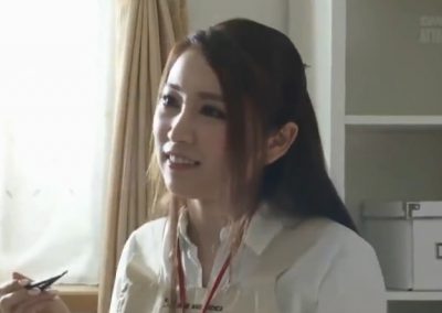 清楚な美女が親父のあそこも介護してドン突きアヘ顔