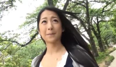 黒髪美女がどんどん大胆に喘ぎ声を上げる