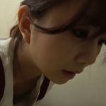 掃除してお尻丸見えそそられます