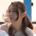 清楚な美人ママでもやりチンにはしゃぶりつく！