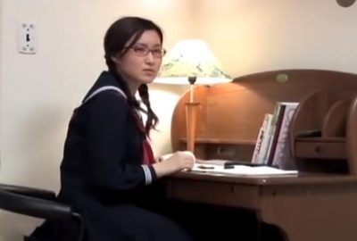 お父さんに見られてやられるのはどんどん感じちゃう！