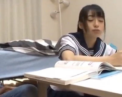 セーラー服にそそられます勉強中からセックスに