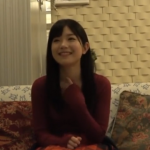 黒髪ロリコン美少女がエロいあそこをしゃぶりまくる