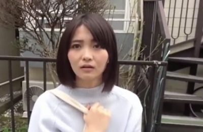 ダメダメ言っている黒いパンツのおばさんをバックから犯す