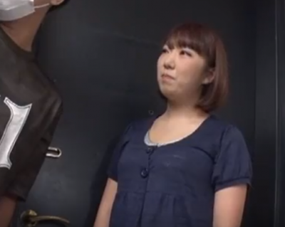 隣がうるさいので注意しに行ったら逆に犯されて気持ちよくなっちゃった