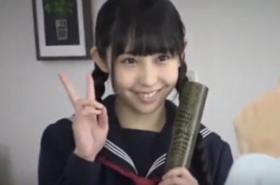 制服姿がとてもキュートお口でしてもらって大胆セックス