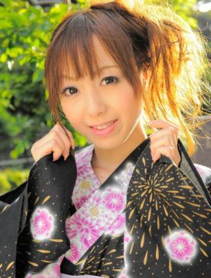 星崎アンリ｜浴衣姿が可愛い夏のデート車でフェラ抜き